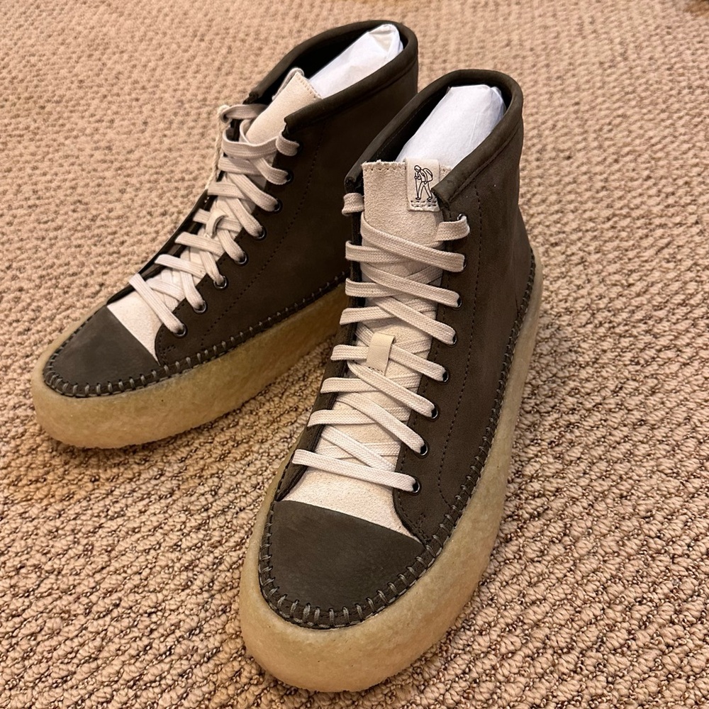 Clarks Men Caravan Origin Mid Top Sneaker Green